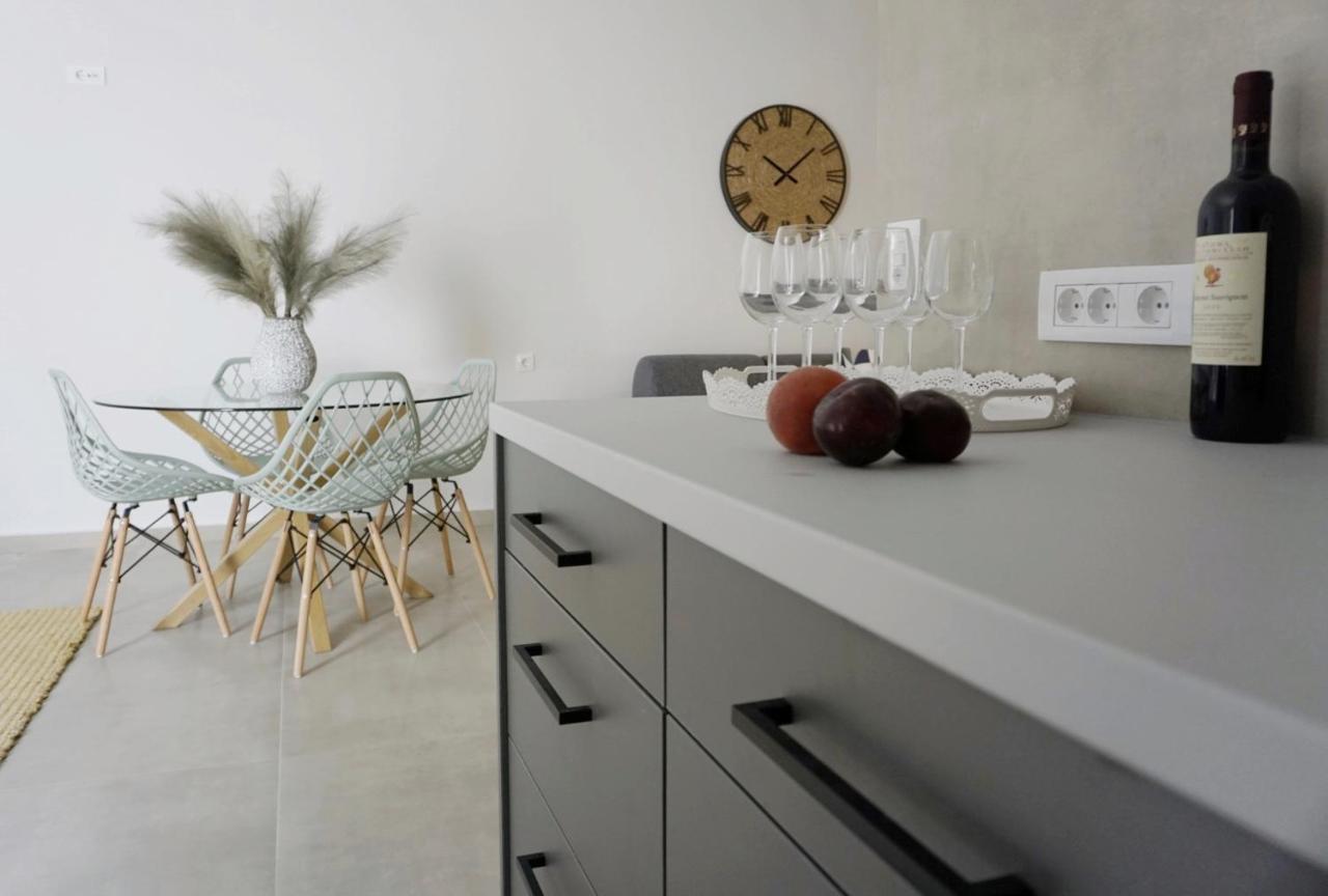 Divine Malia Suites & Apartments Εξωτερικό φωτογραφία