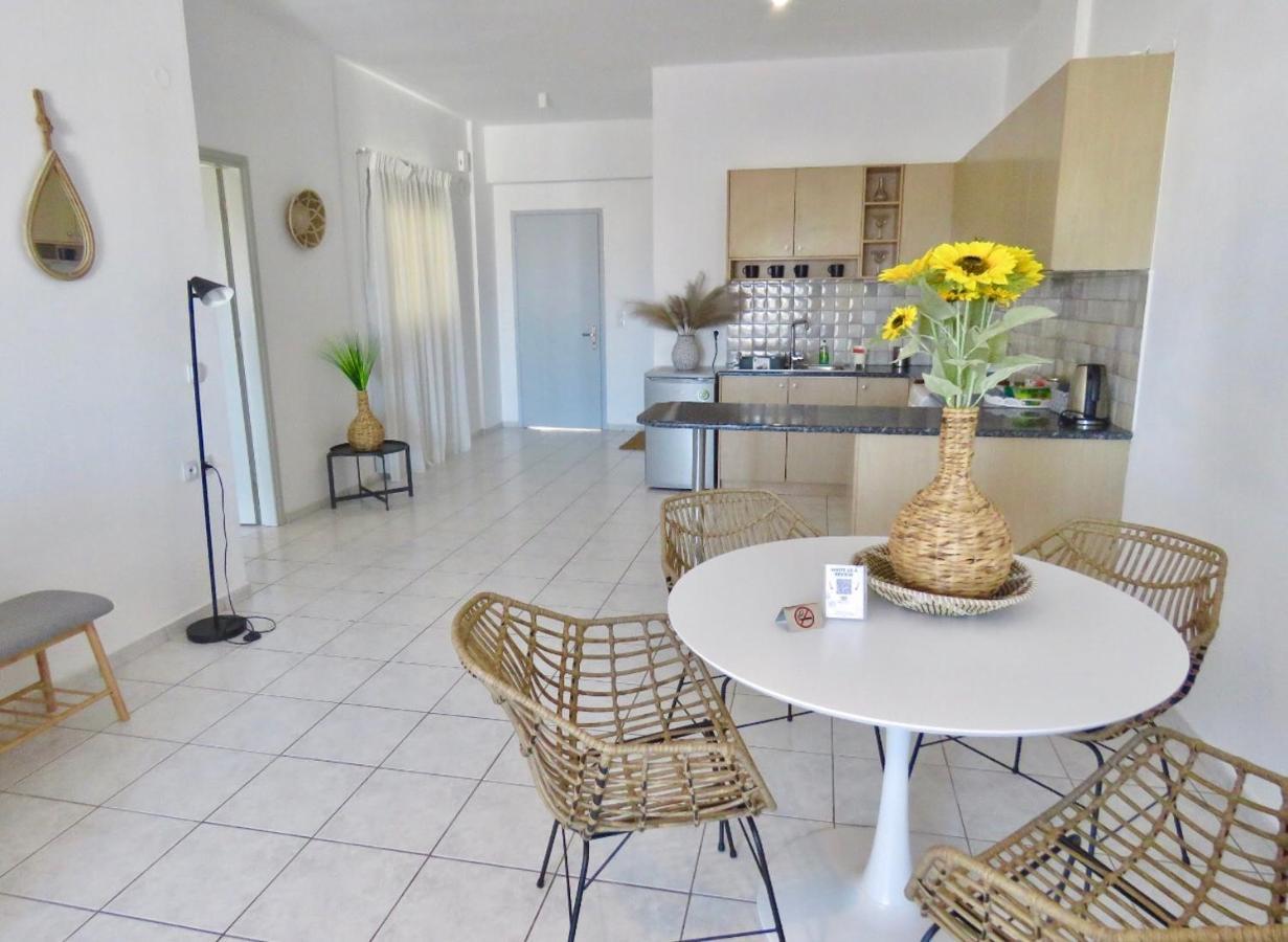 Divine Malia Suites & Apartments Εξωτερικό φωτογραφία